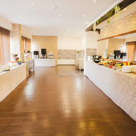 Biato Aparthotel 3*