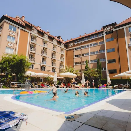 Hotel apartamentowy Biato Słoneczny Brzeg