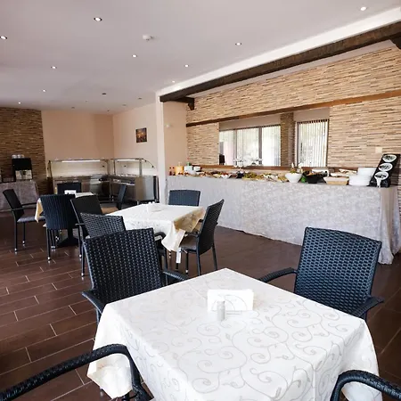 Aparthotel Biato Sluneční pobřeží
