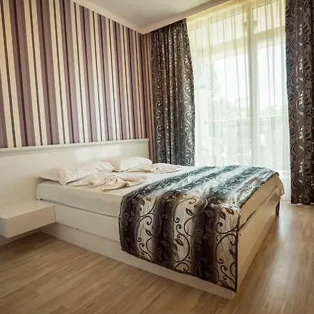 Biato Aparthotel Sluneční pobřeží