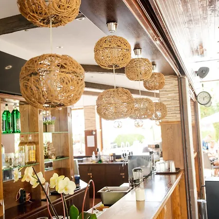 Apartahotel Biato 3*